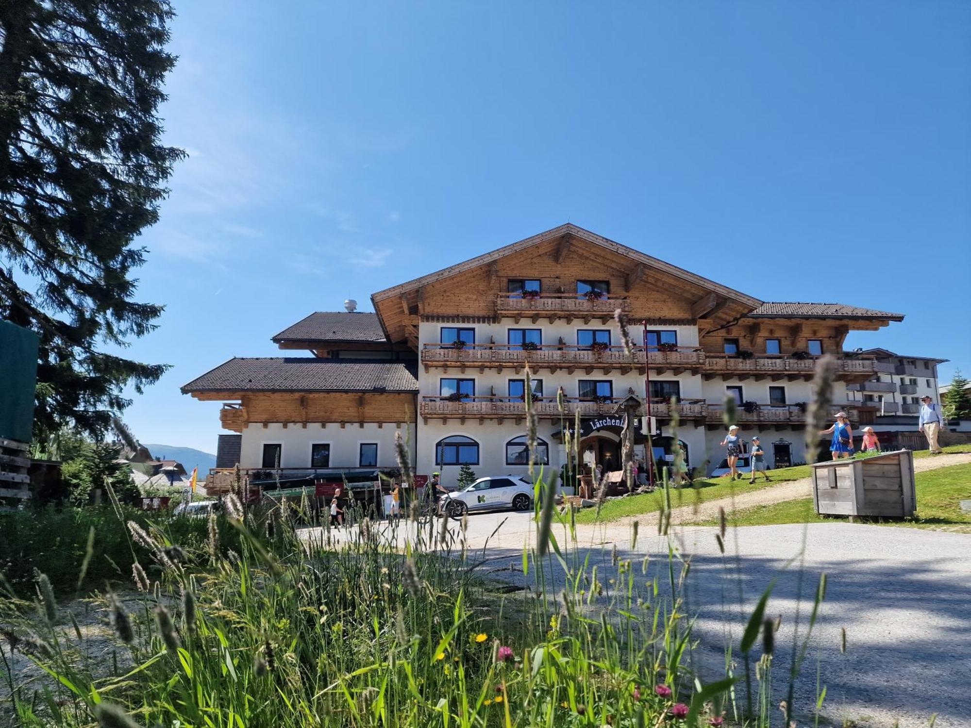 Hotel Laerchenhof Katschberghöhe Екстериор снимка