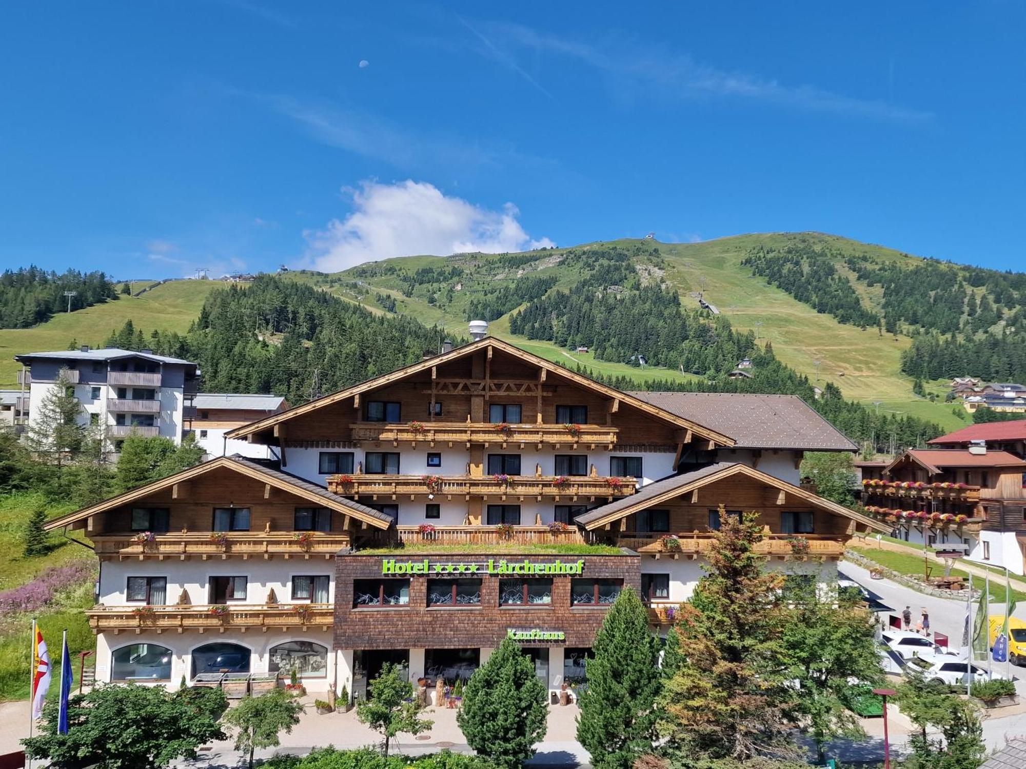 Hotel Laerchenhof Katschberghöhe Екстериор снимка